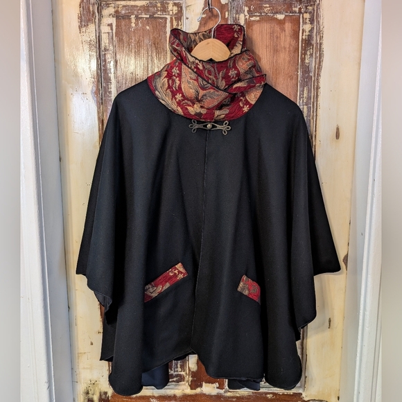 Debra Murray Wearable Art Wool Cape |  Tapestry Collar | One Size - Picture 2 of 7